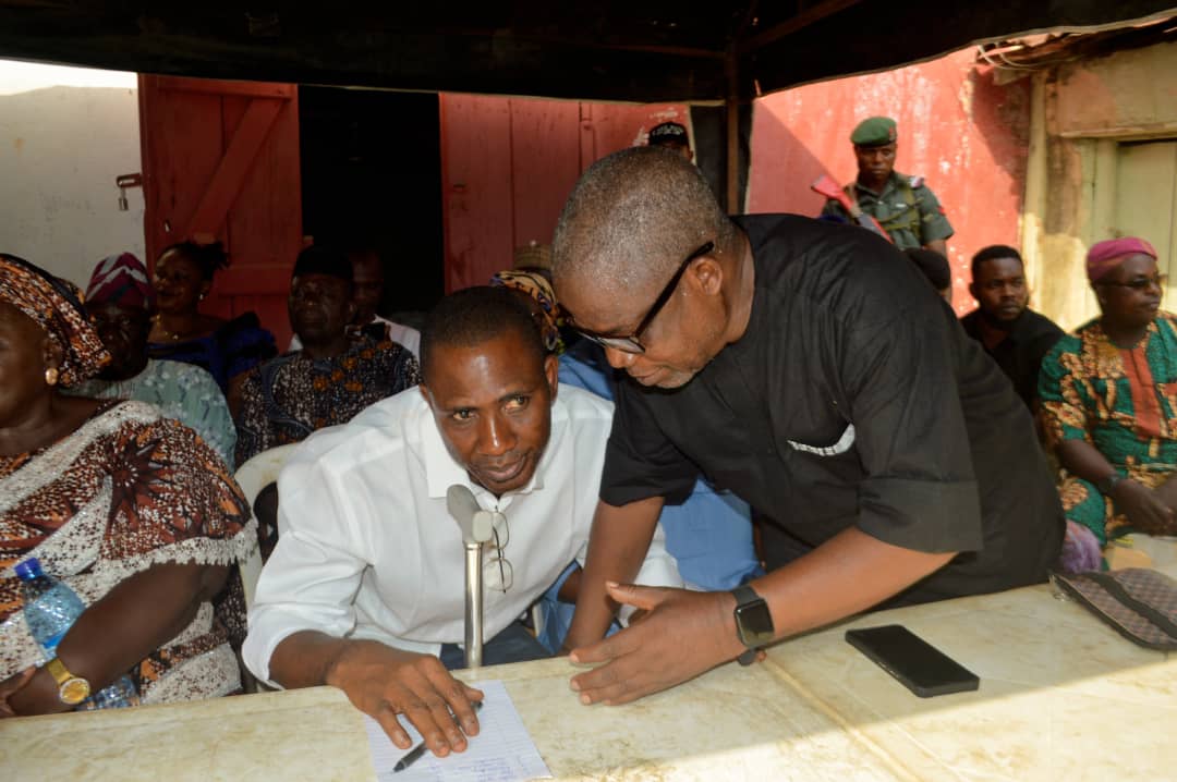 PHOTOS: HON. AKINGBASO EMPOWERS IFEDORE CONSTITUENTS