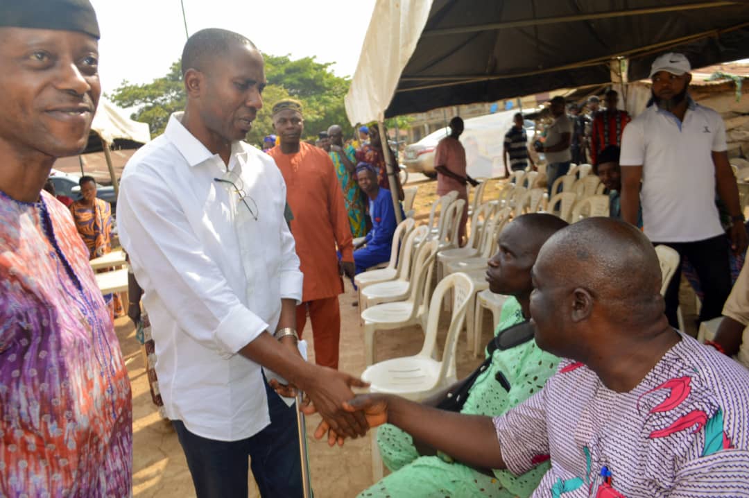 PHOTOS: HON. AKINGBASO EMPOWERS IFEDORE CONSTITUENTS