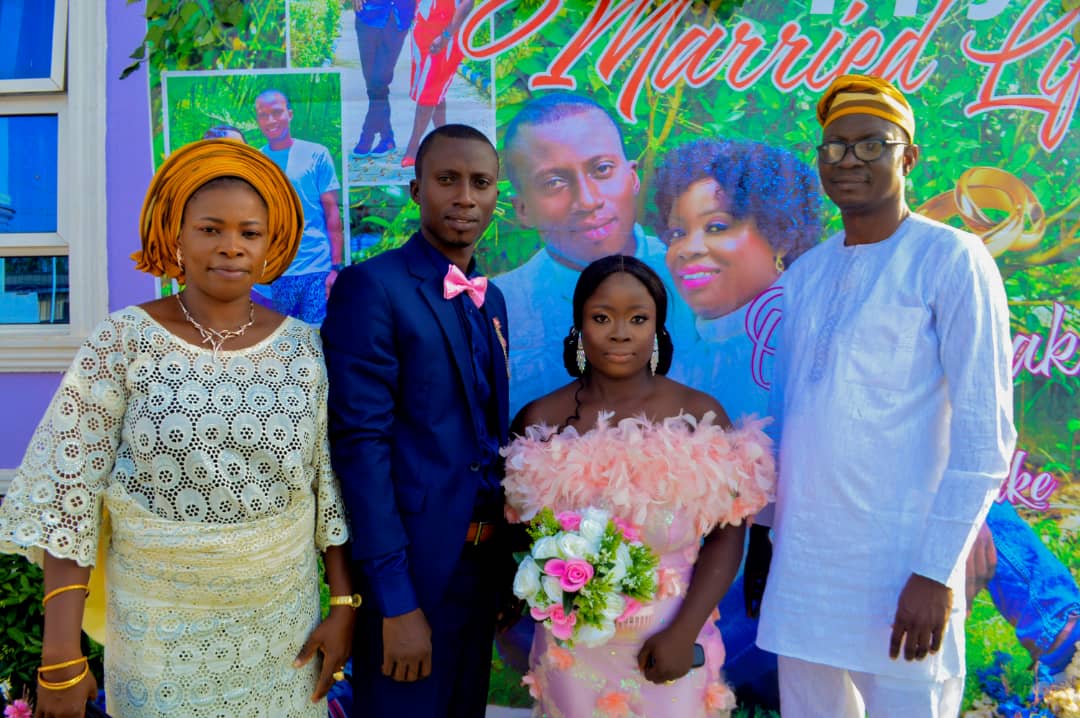 PHOTO NEWS: OMOLABAKE WEDS ADELANKE IN HOLY MATRIMONY