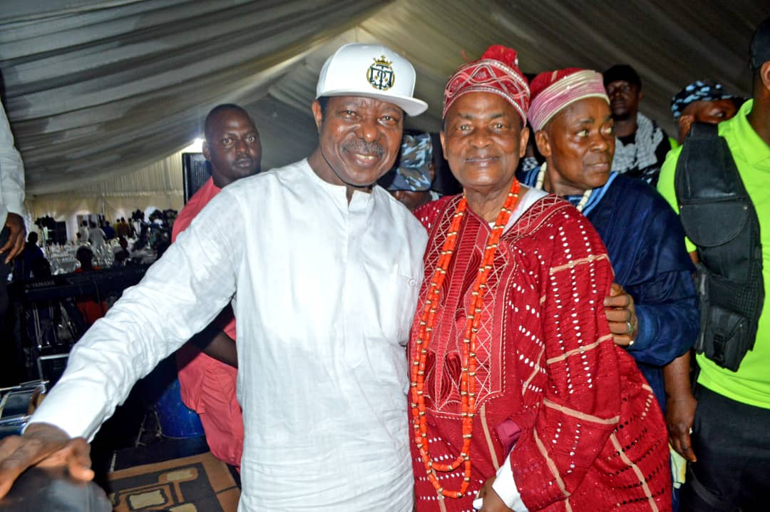 Photo News: Akinfeleye buries mum in Idanre