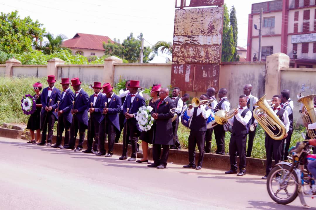 PHOTO NEWS: MADAM BERNICE EYEOLA AKINMOLADUN FINALLY LAID TO REST