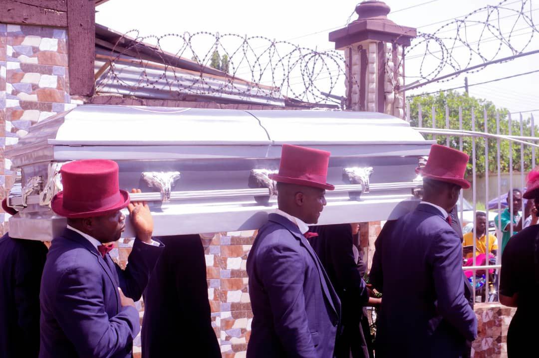 PHOTO NEWS: MADAM BERNICE EYEOLA AKINMOLADUN FINALLY LAID TO REST