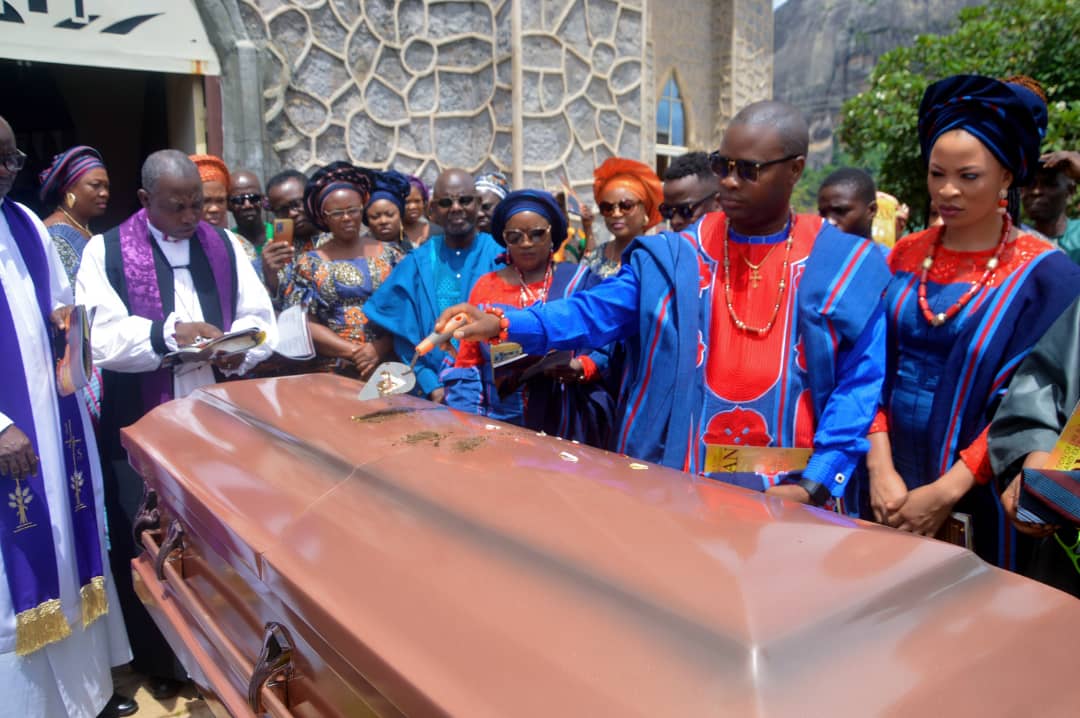 Photo News: CHIEF MRS CAROLINE AKINFELEYE FINALLY LAID TO REST….families showered encomium for her good virtue