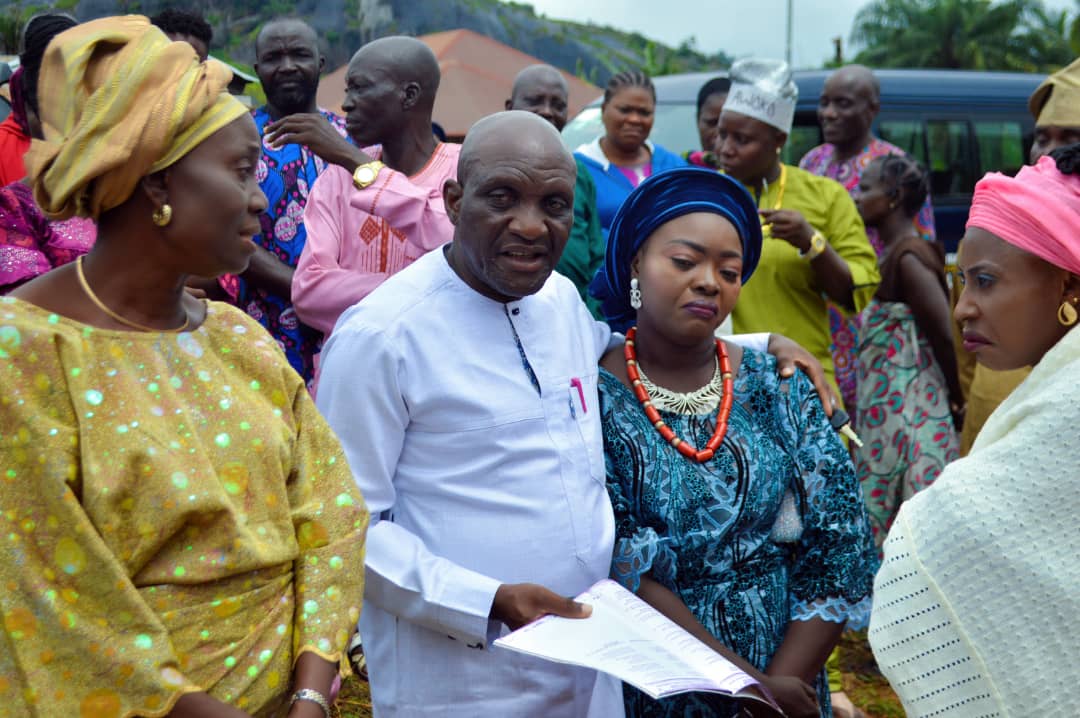 Photo News: MRS BEATRICE FOLASADE AKINMOLADUN GOES HOME FINALLY