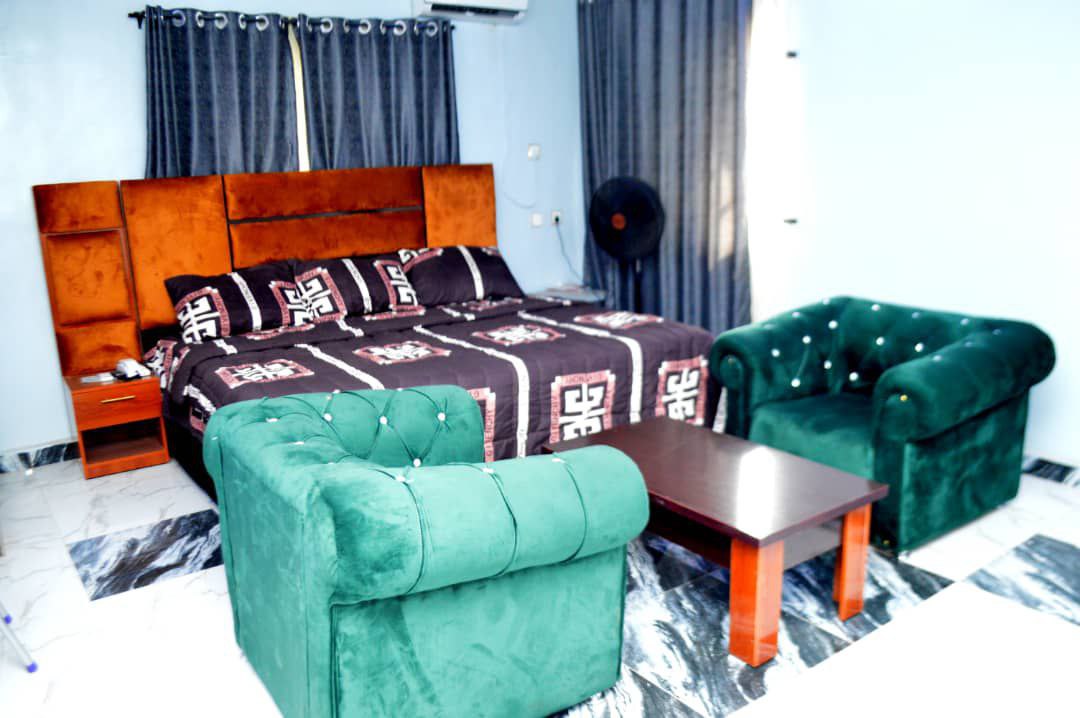 PHOTO NEWS: ARIBIGBOLA FOWOWE ELEVATES HOSPITALITY STANDARDS WITH THE COMPLETION OF 23/24 INTERNATIONAL HOTEL IN IDANRE