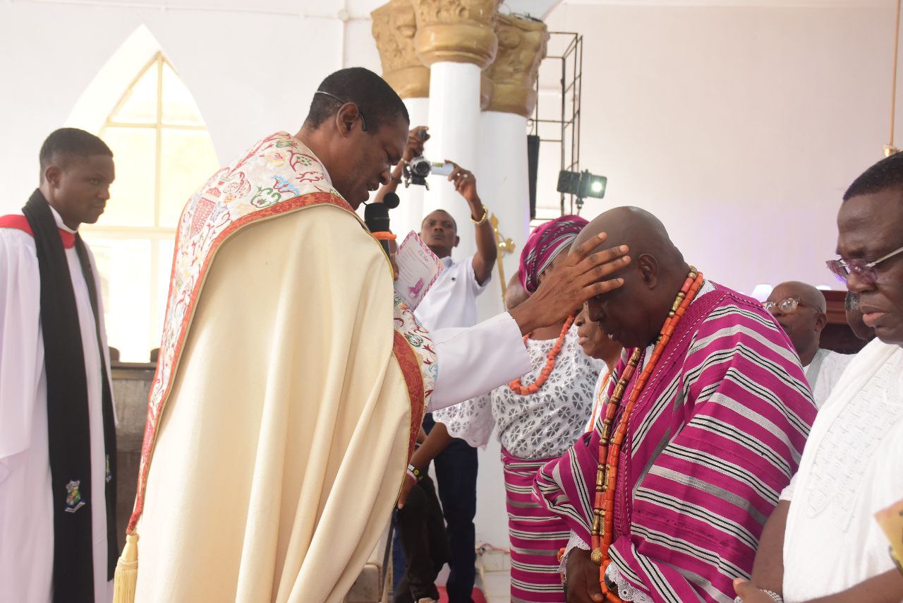 PHOTO NEWS: HON. BANJI AKINKUOWO CELEBRATES 80th BIRTHDAY IN GRAND STYLE